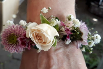 Armschmuck für Braut oder Trauzeuginnen