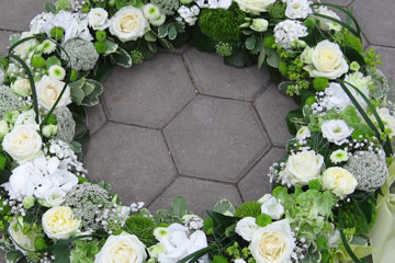 Trauerkränze als geschmackvolle Dekoration